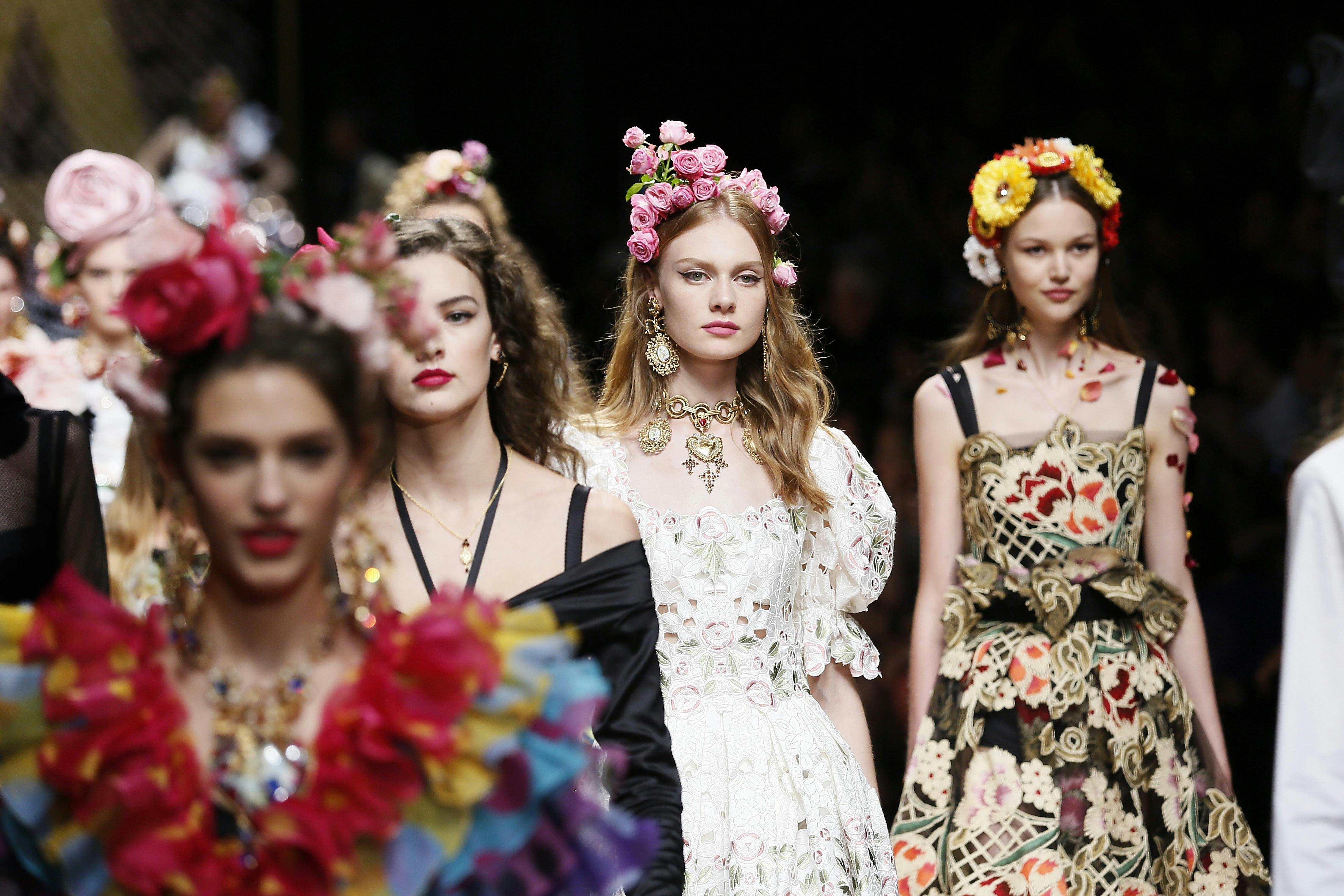 Dolce gabbana hair clearance accessories